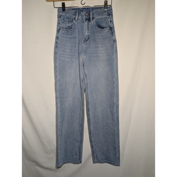 Women's Light Wash Straight Leg High Rise Jeans Sz 26 Comfort Stretch - Picture 1 of 7